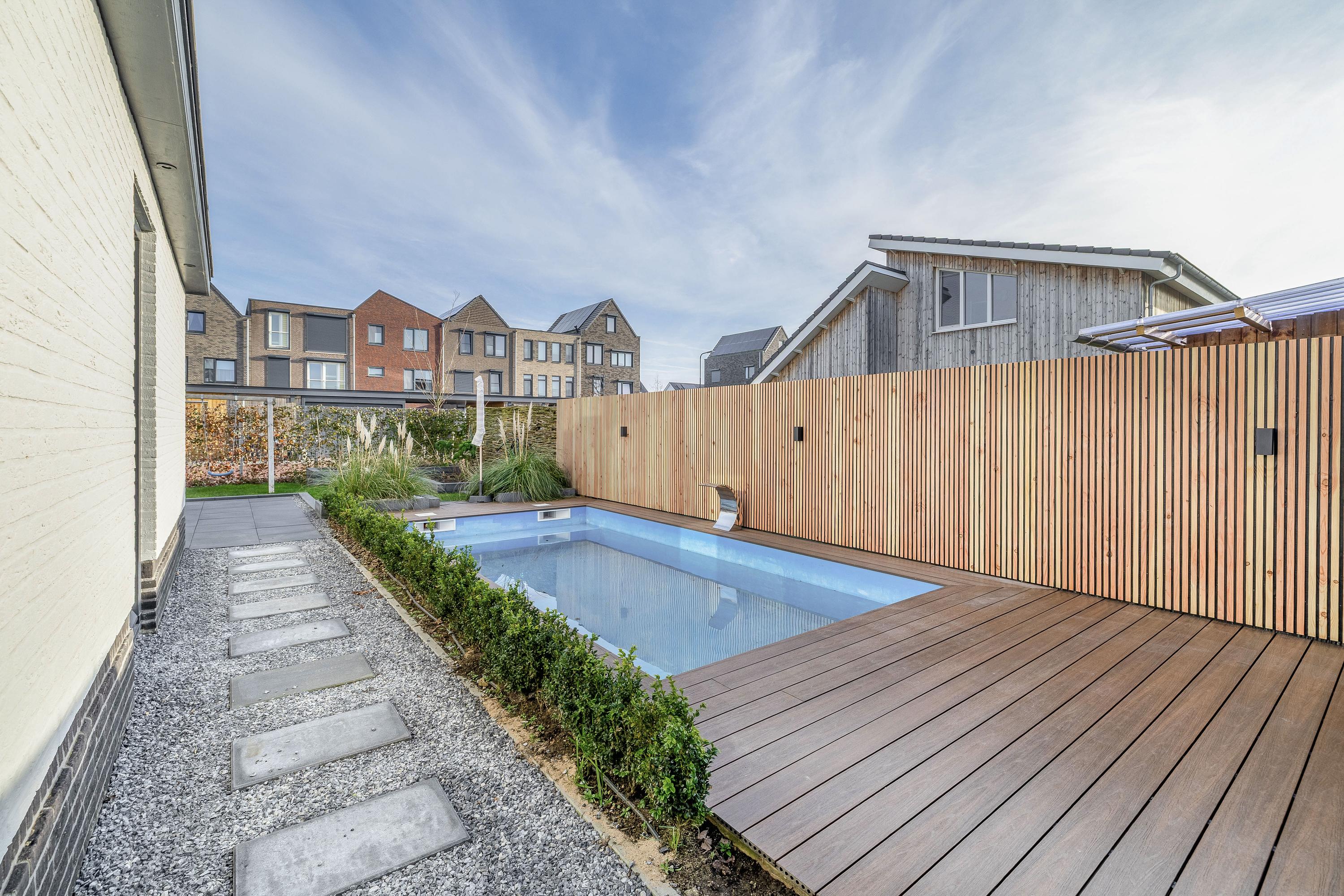 Emerald 13, afbeelding 2