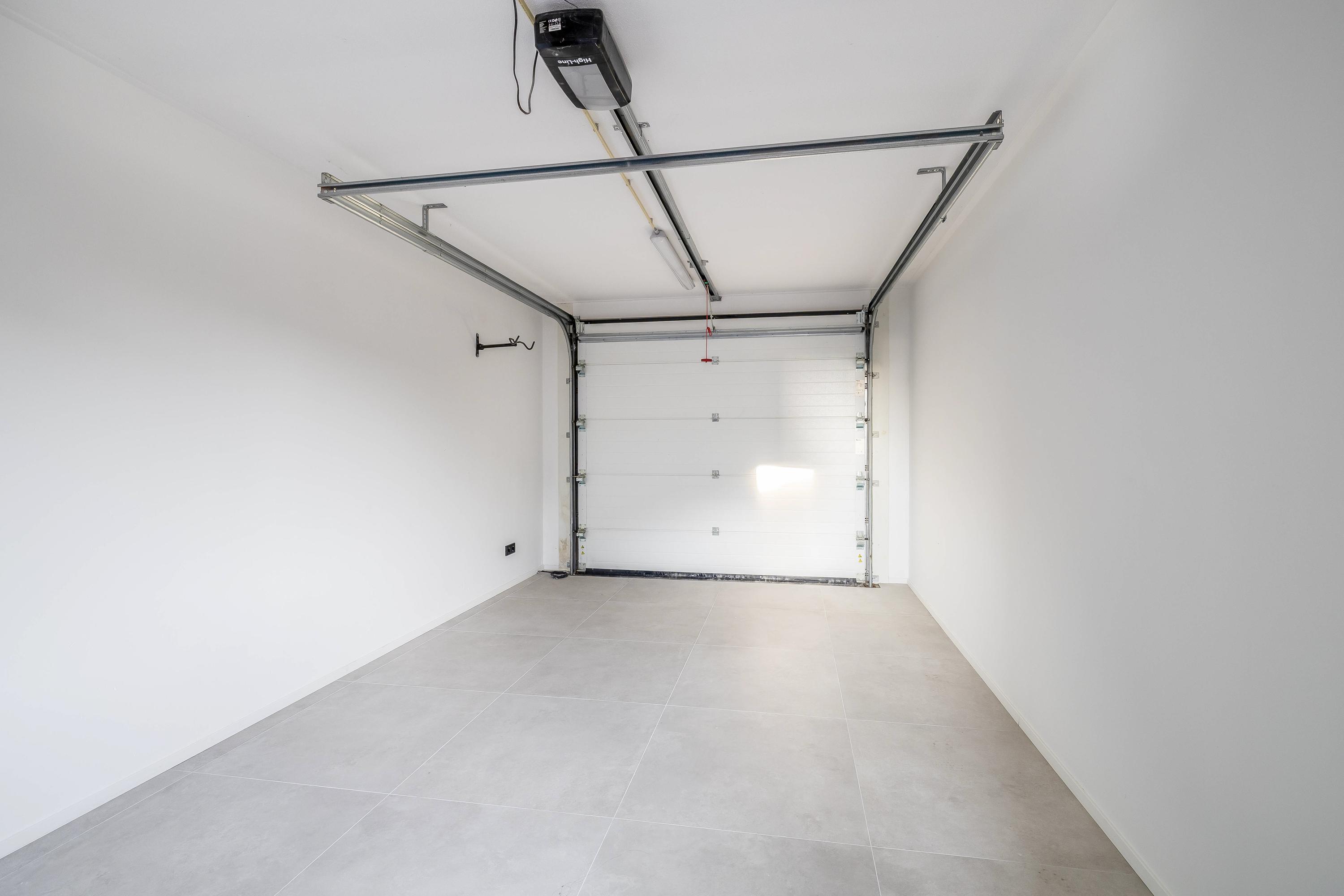 Emerald 13, afbeelding 25