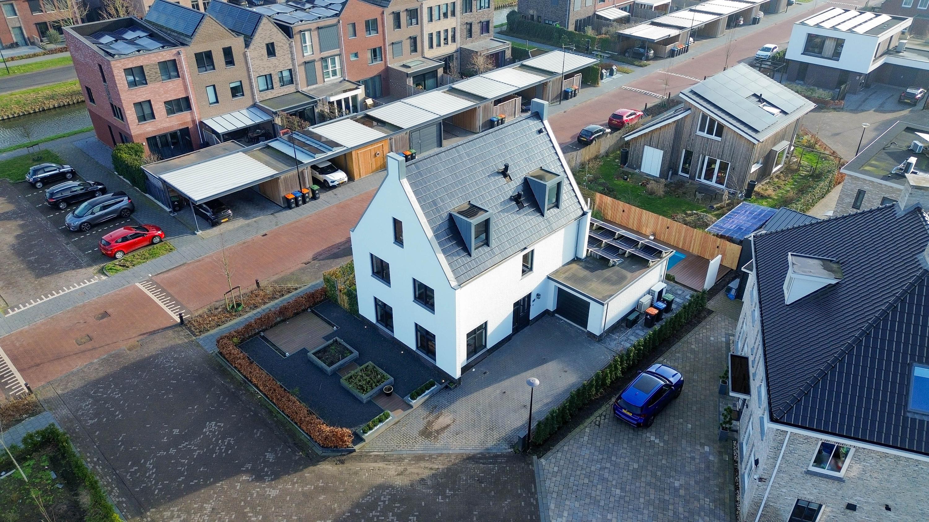 Emerald 13, afbeelding 70