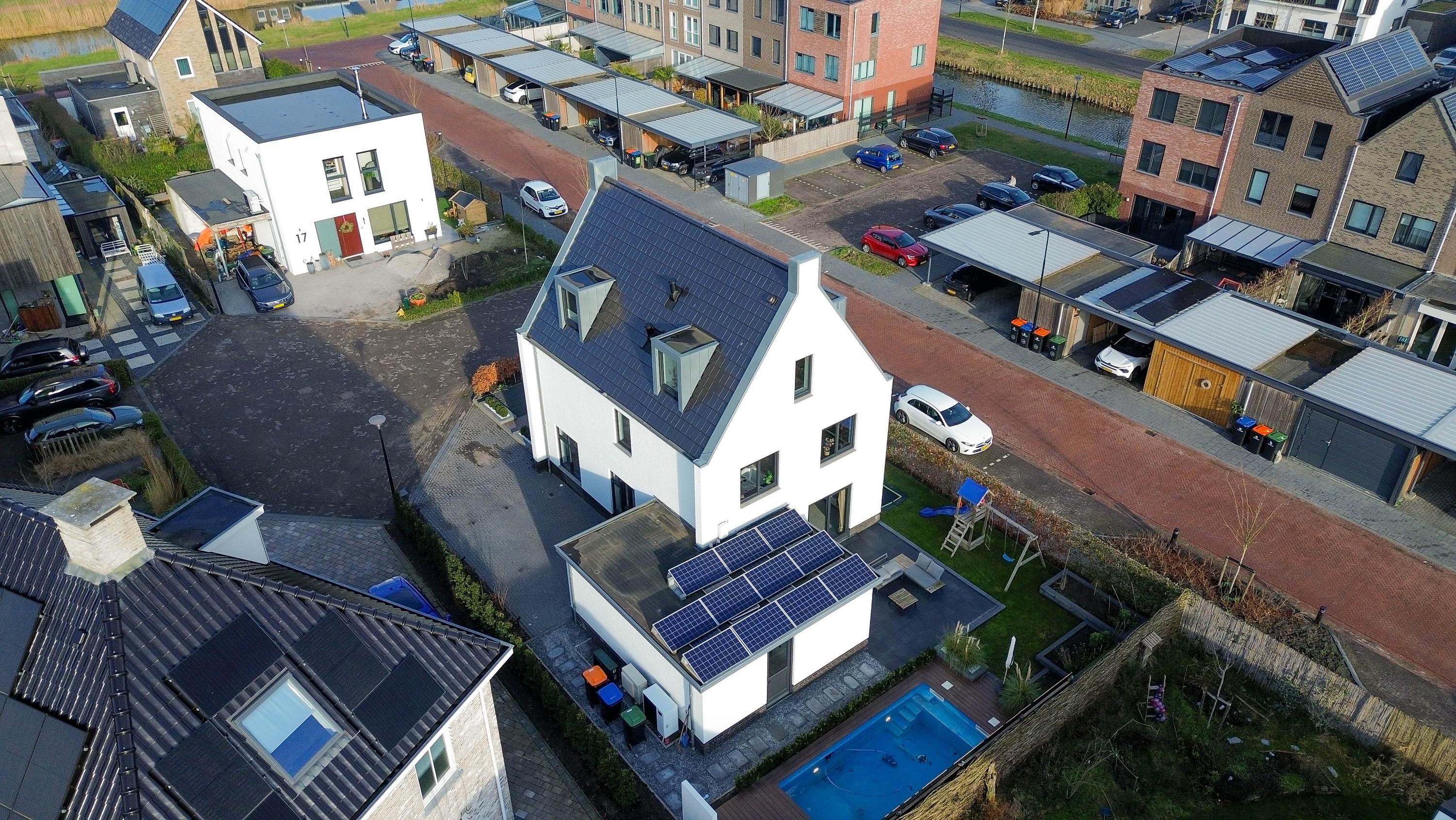 Emerald 13, afbeelding 71