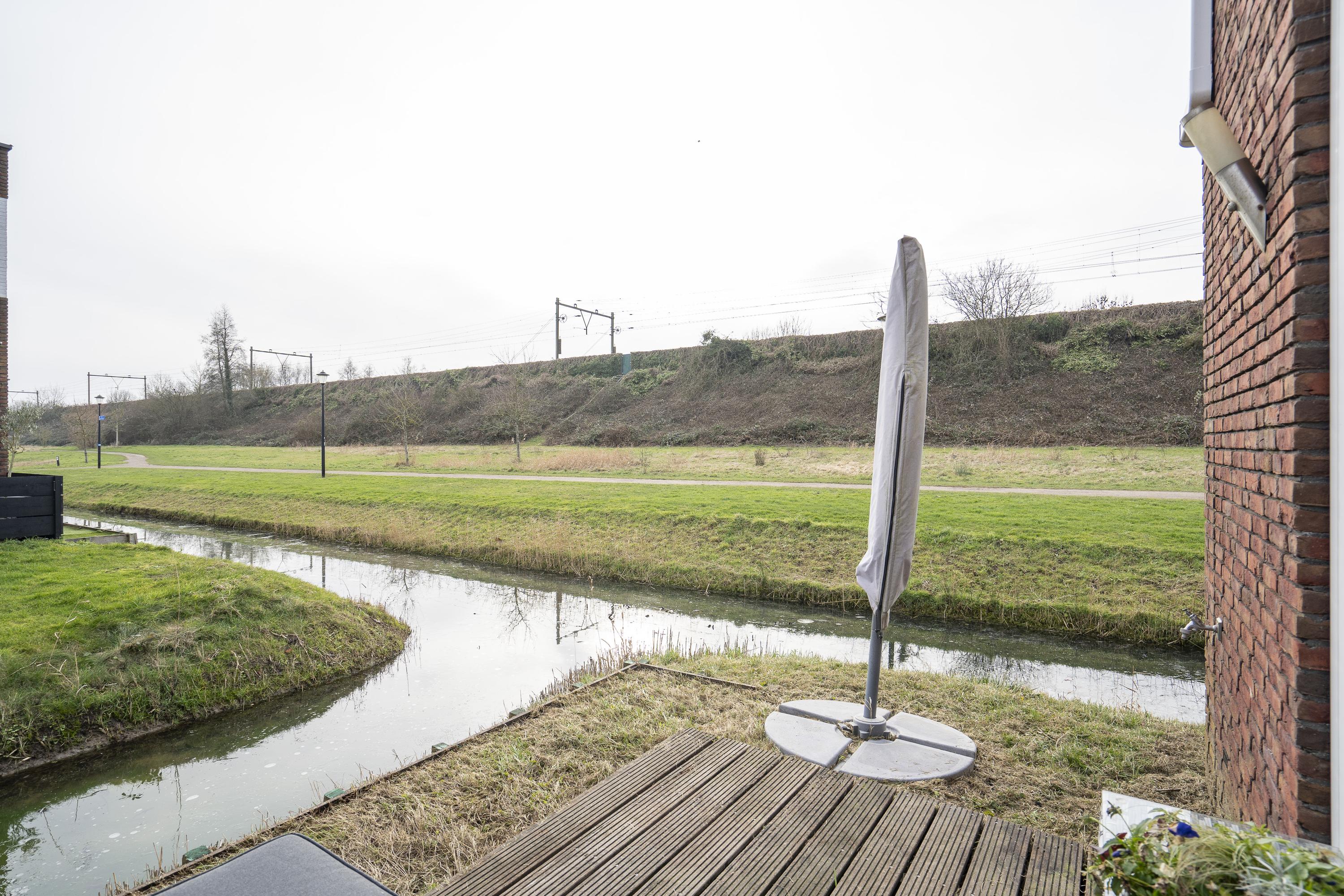 P.J.W. Beltjeslaan 12, afbeelding 24