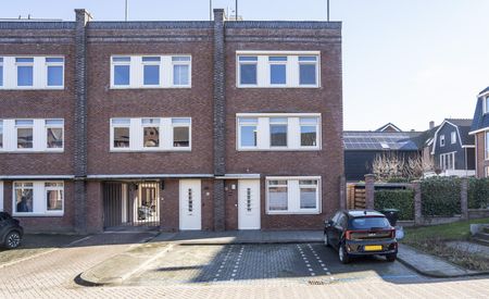 Schooldwarsstraat 52