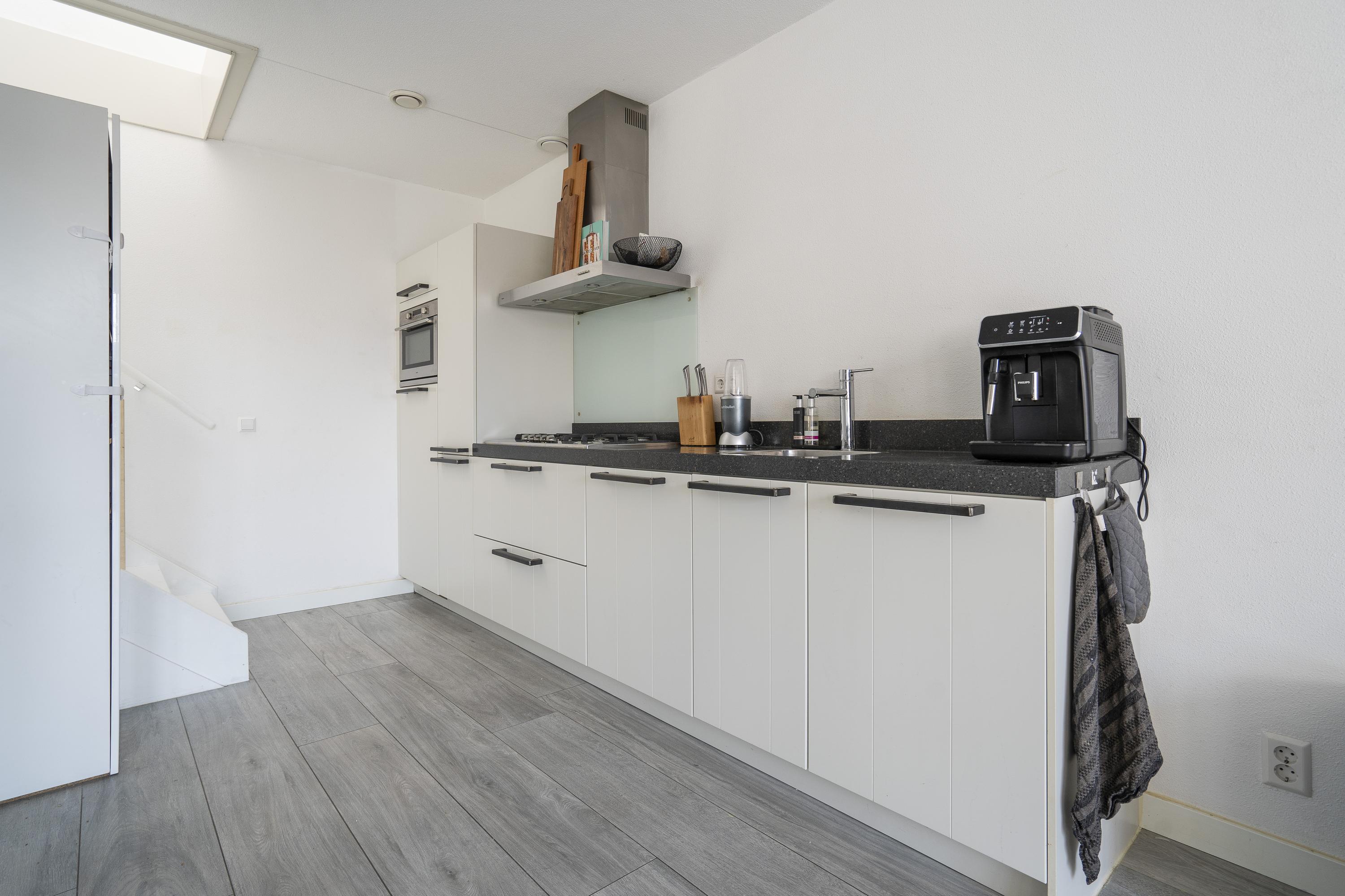 Van Damstraat 18, afbeelding 6