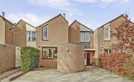 Dokter Hiemstralaan 34