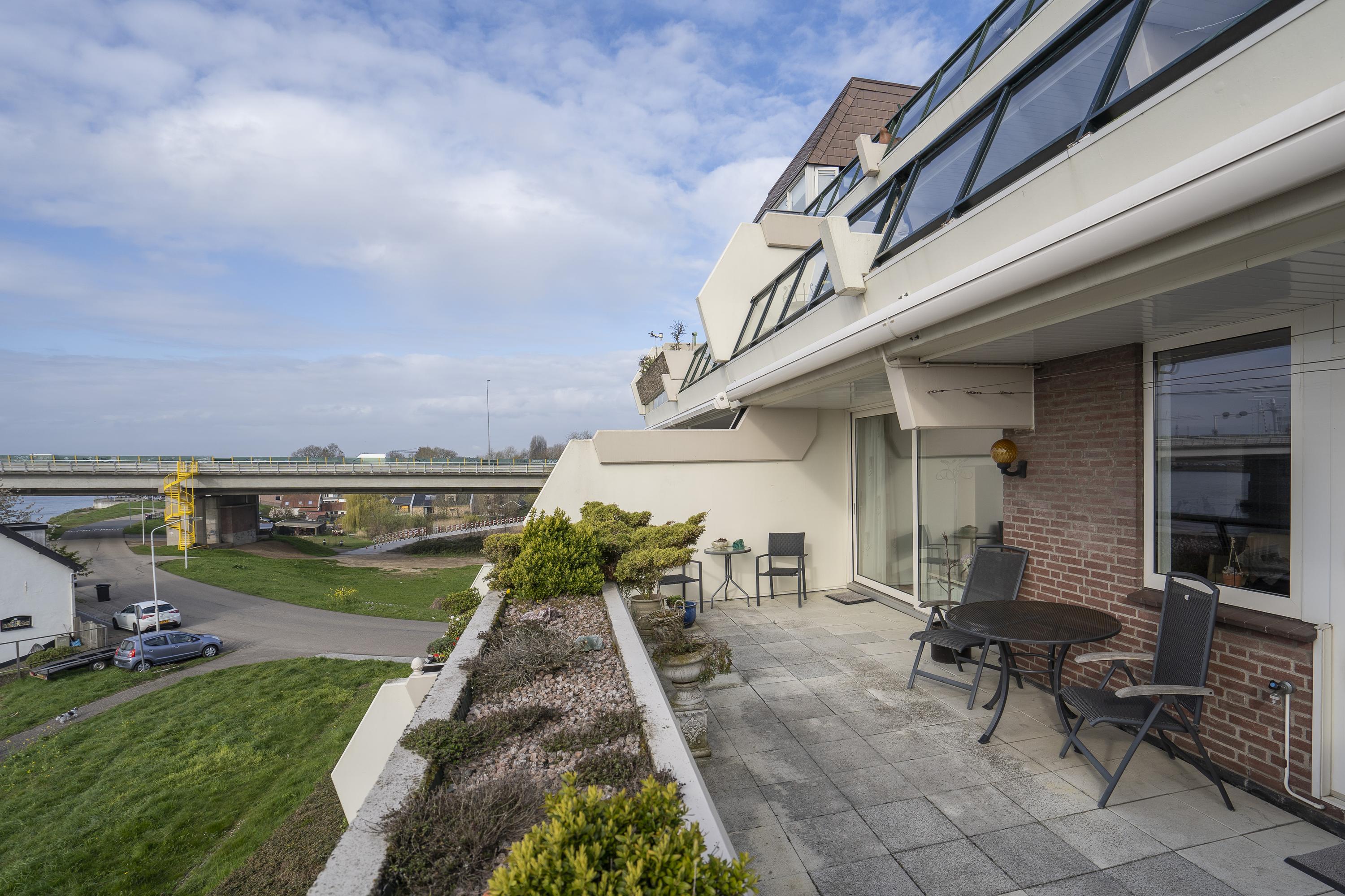 Huys de Merwede 11, afbeelding 1