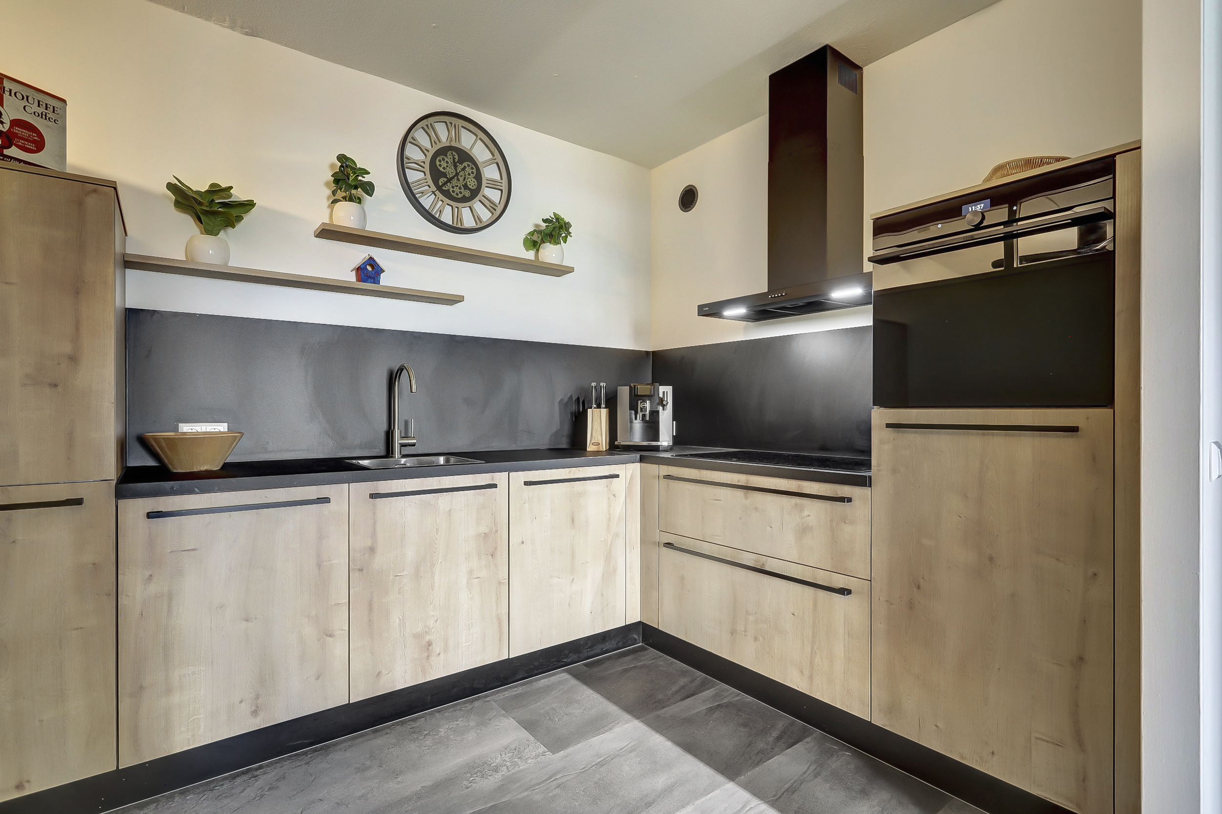 Dokter van Stratenweg 237, afbeelding 23