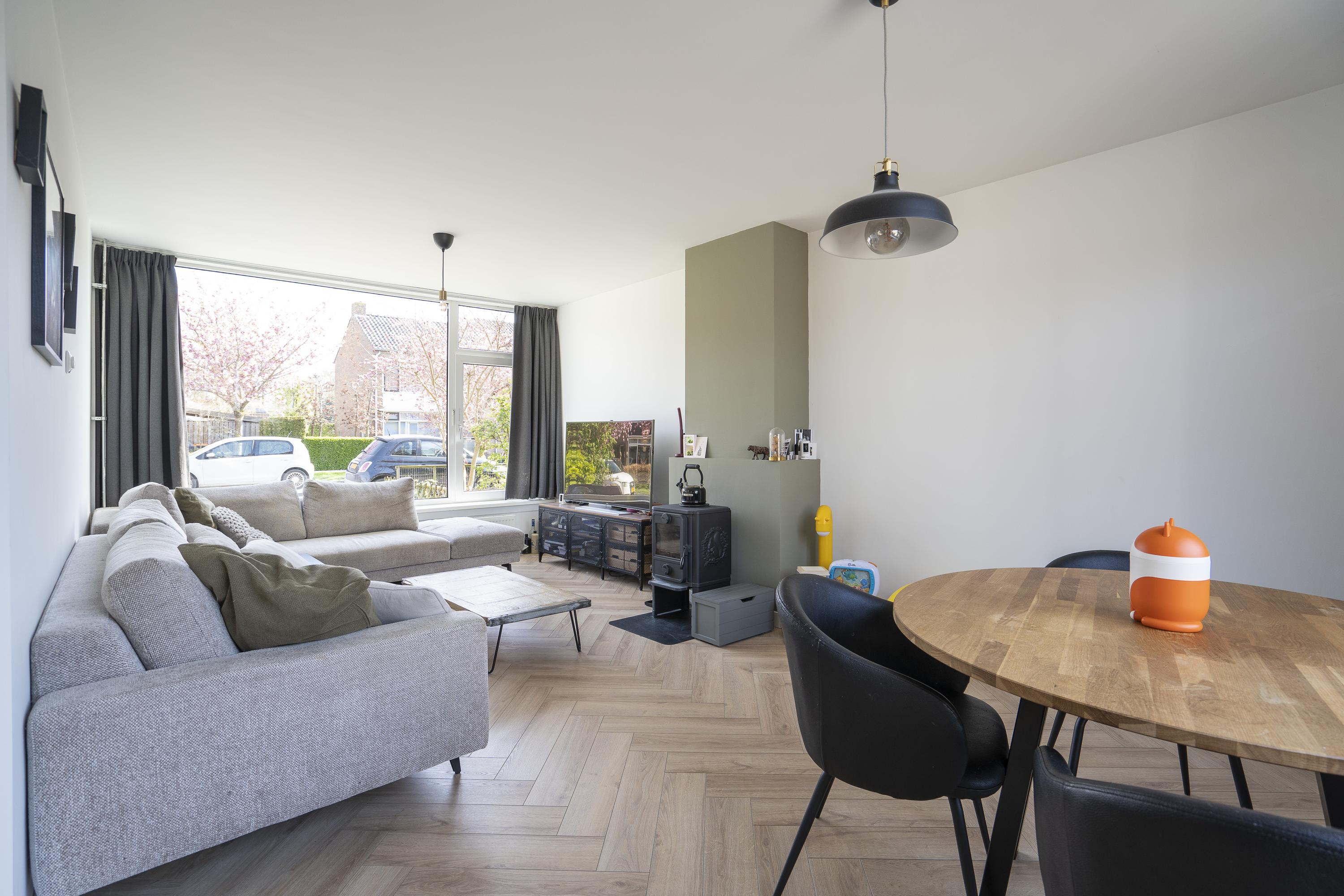 Dirk Willemszstraat 15, afbeelding 2