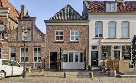 Hoogstraat 13
