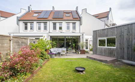 Voorhof 14
