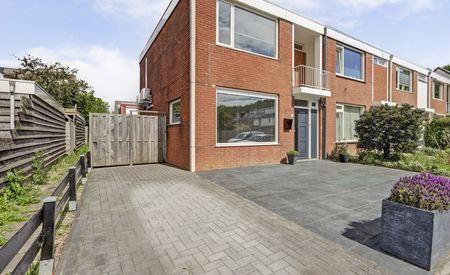Debussystraat 86
