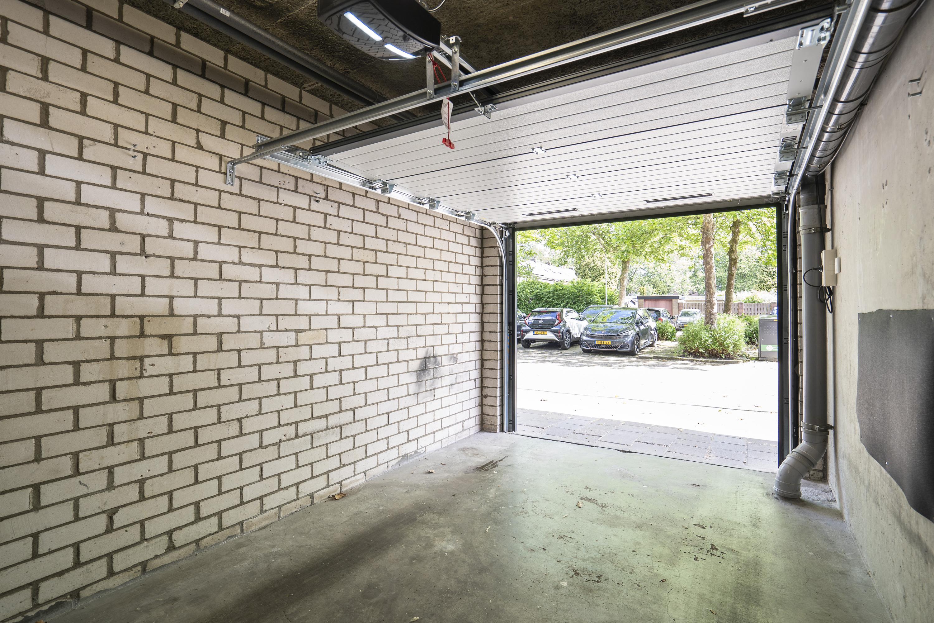 P.J.M. Aalbersestraat 24, afbeelding 2