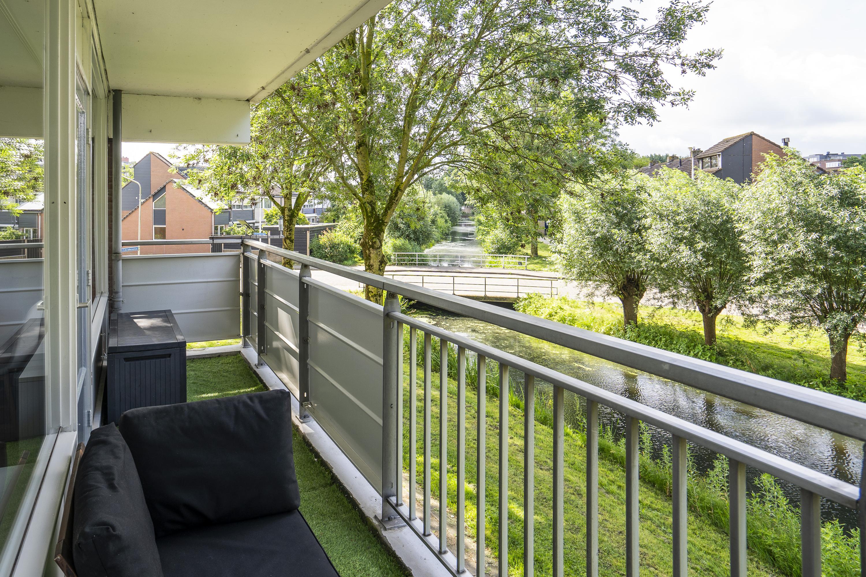 P.J.M. Aalbersestraat 24, afbeelding 3
