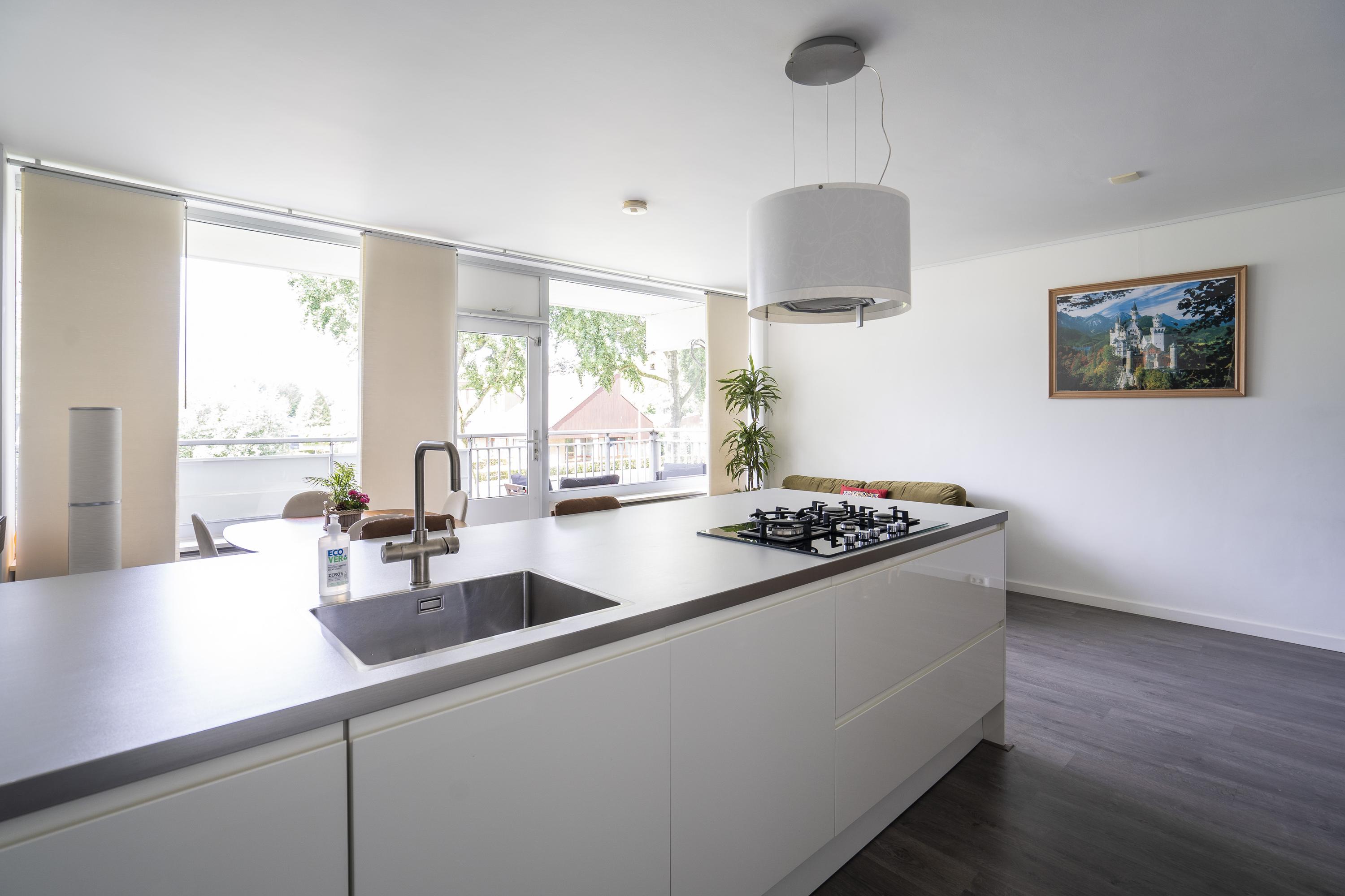 P.J.M. Aalbersestraat 24, afbeelding 7