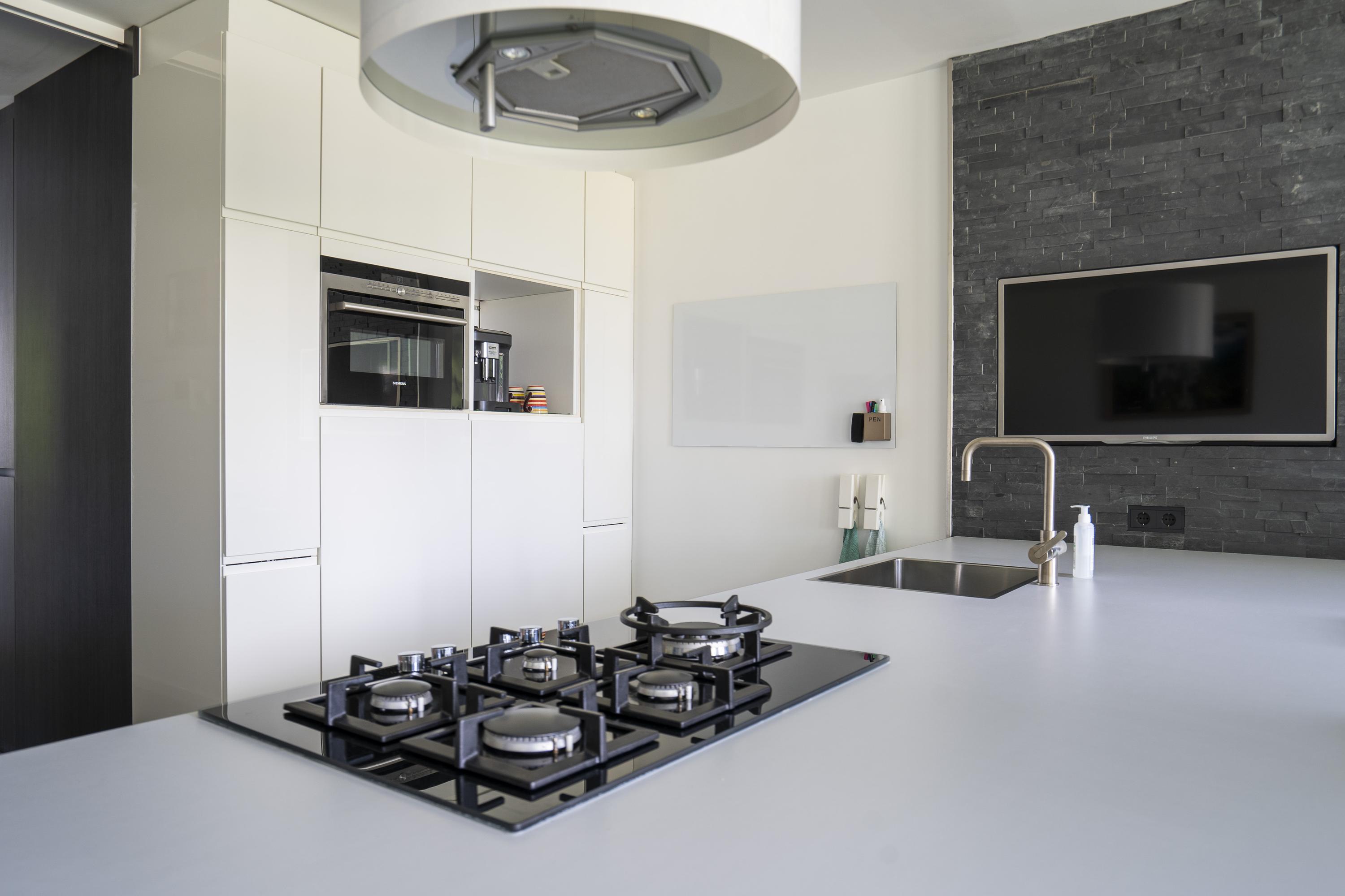 P.J.M. Aalbersestraat 24, afbeelding 10