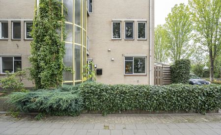 Nellie van Kolstraat 2