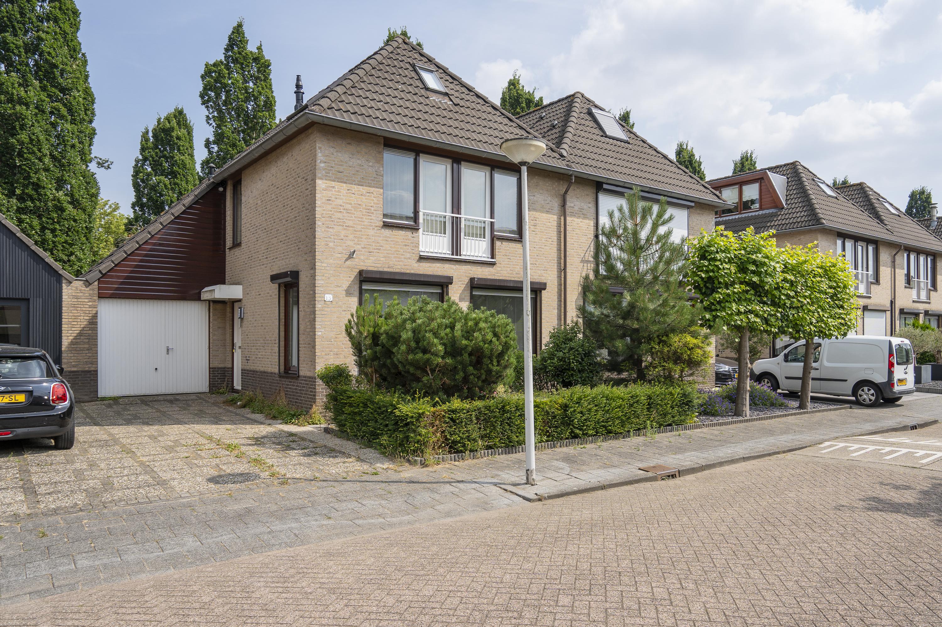 Campanulahof 13, afbeelding 0