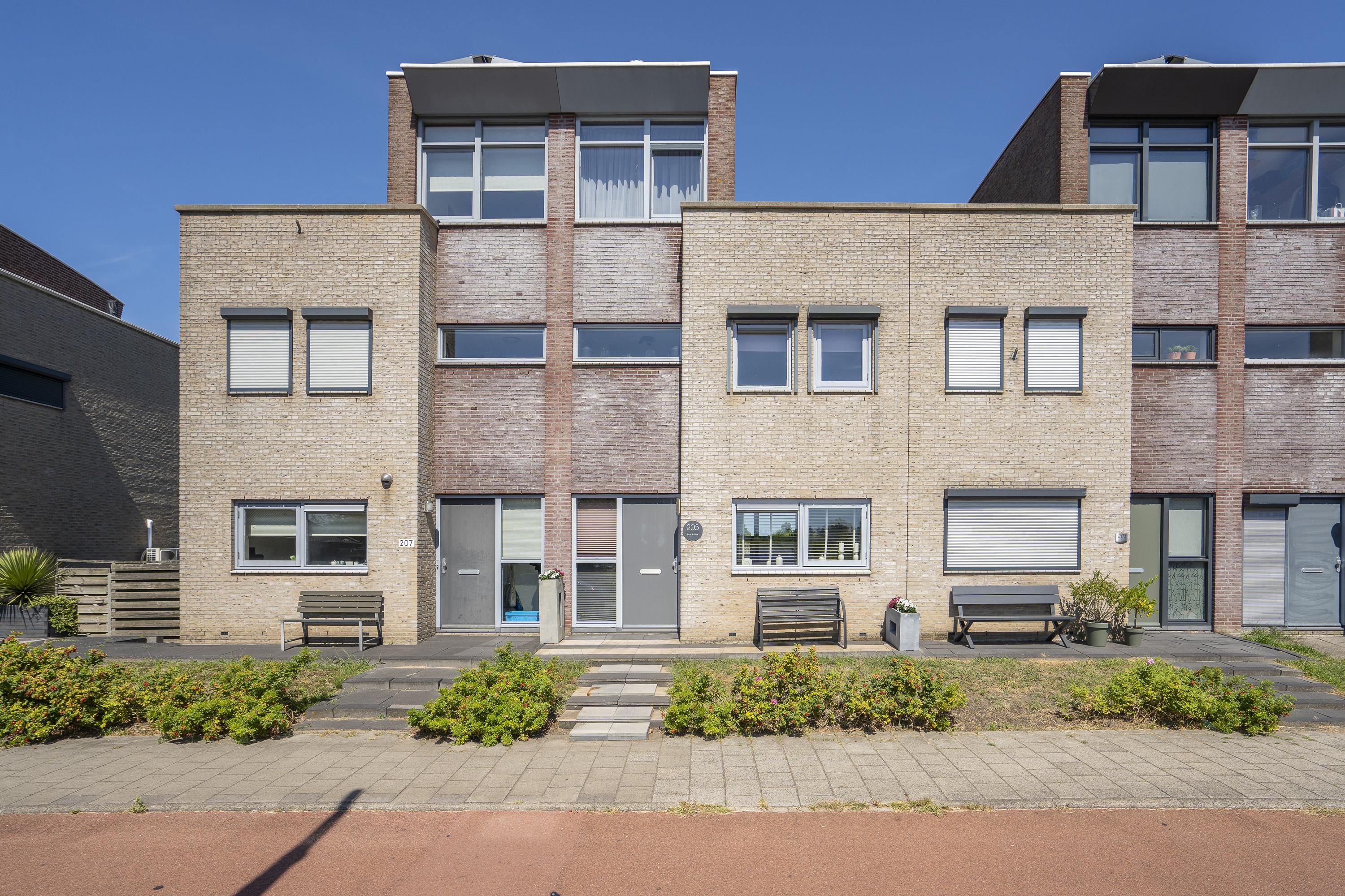 Rivierdijk 205, afbeelding 0