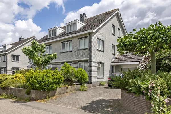 Sluisweg 1A