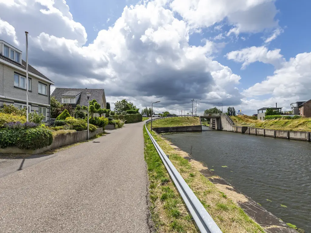 Sluisweg 1A, ARKEL