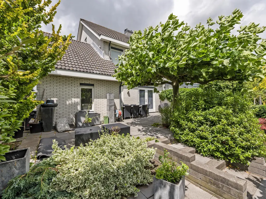 Sluisweg 1A, ARKEL