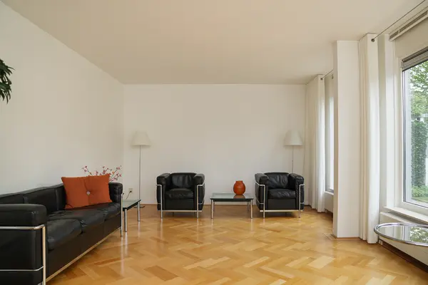 Theaterhof 1