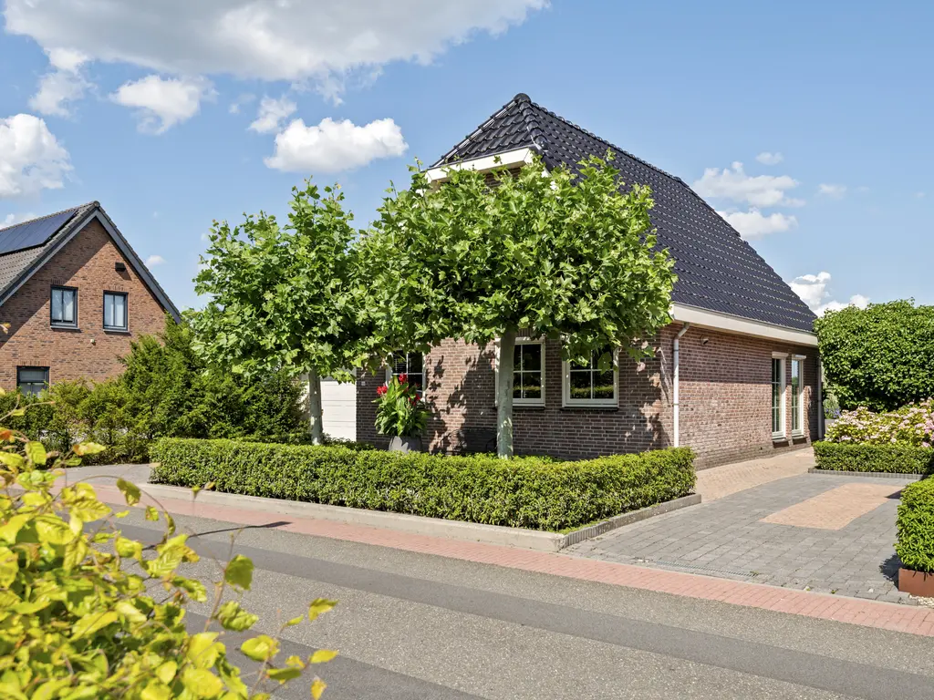 Zouwendijk 66, MEERKERK