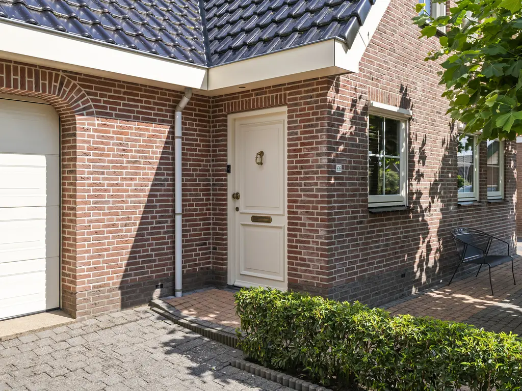 Zouwendijk 66, MEERKERK