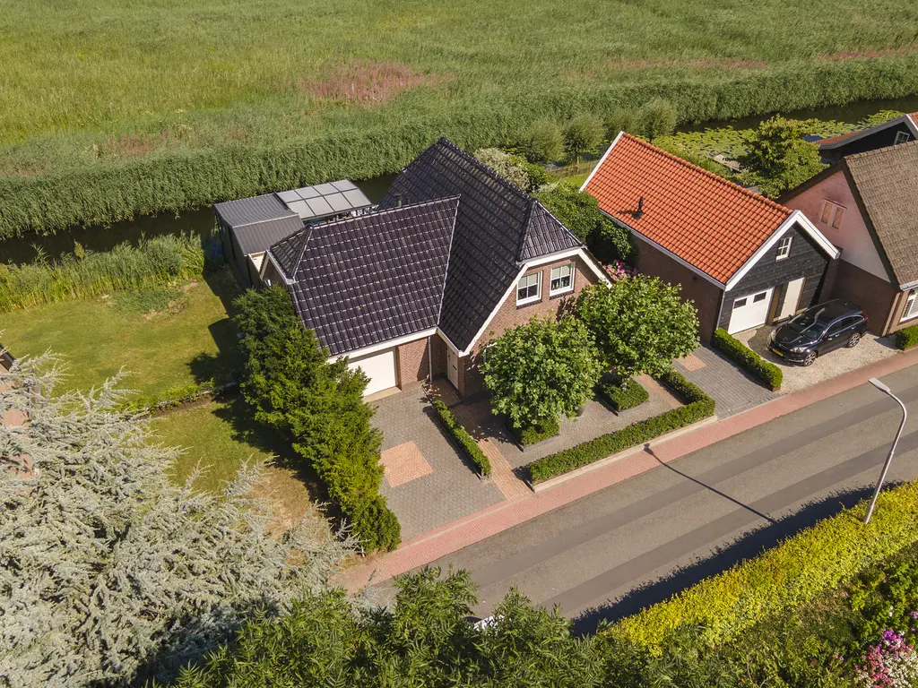 Zouwendijk 66, MEERKERK