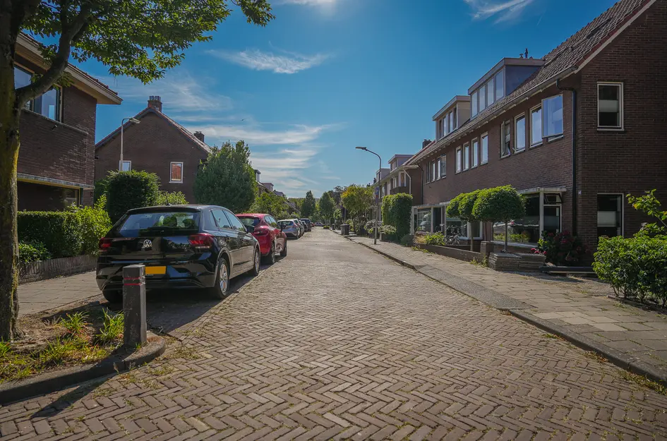 Burg. Gaarlandtstraat 29