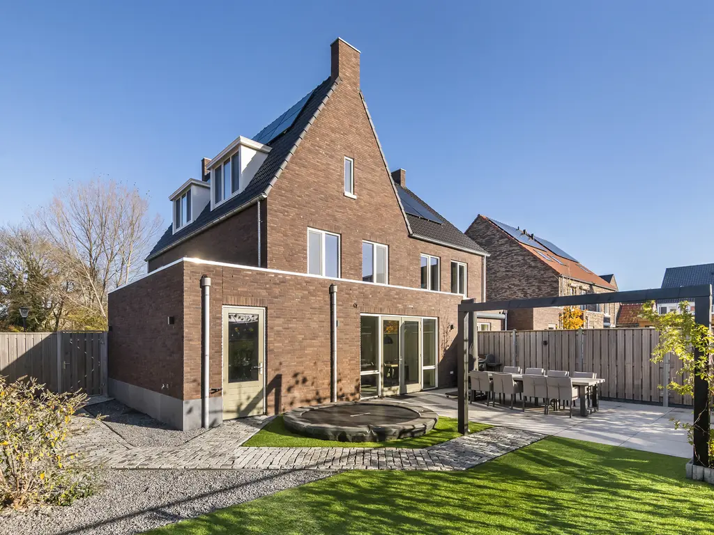 Degen 15, GORINCHEM
