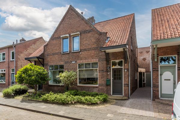 Poststraat 10, TETERINGEN