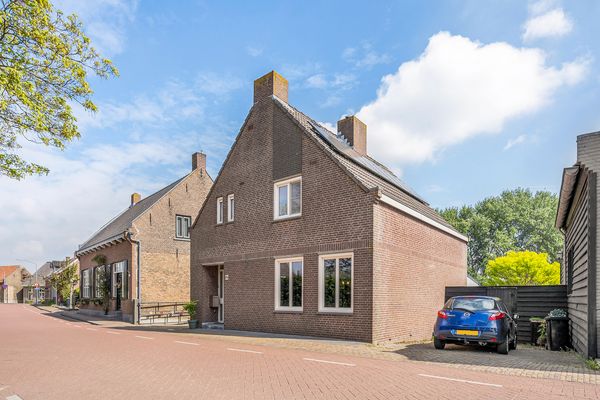 Spoorstraat 29a, HOOGE ZWALUWE