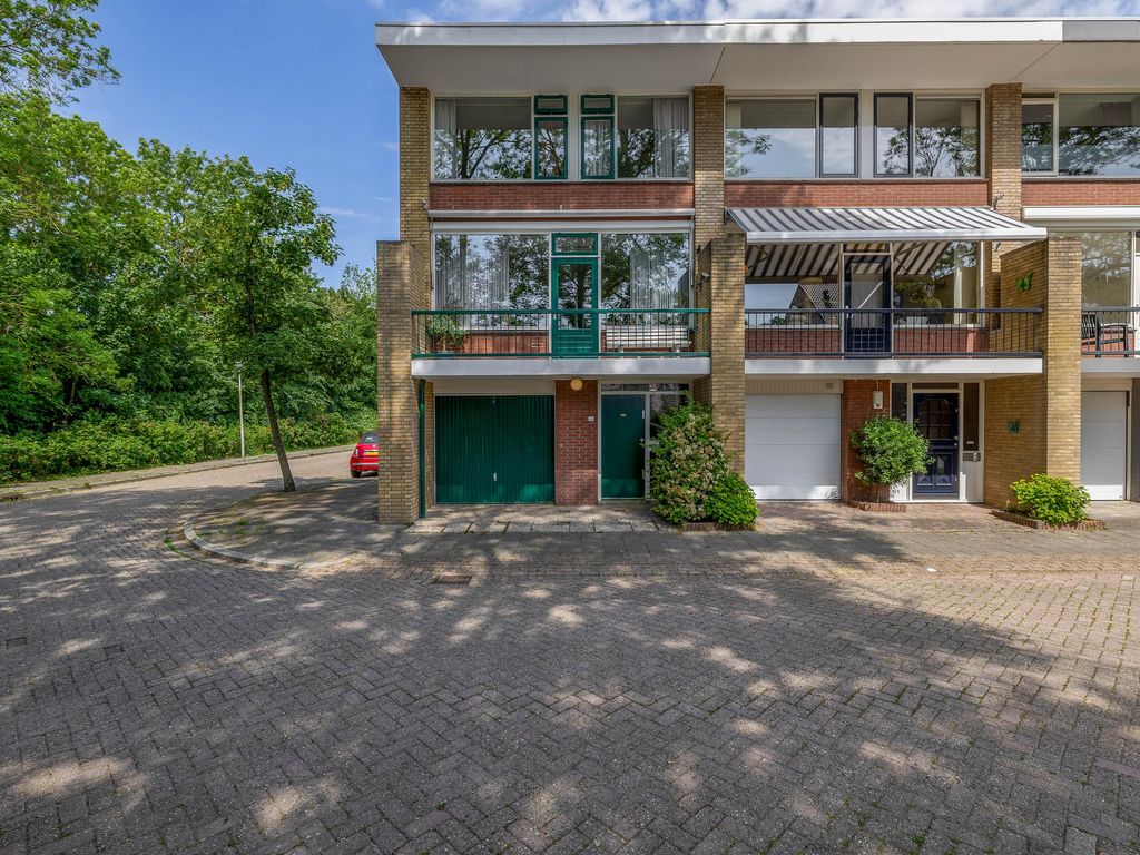 Mgr Smitstraat 42, BRIELLE