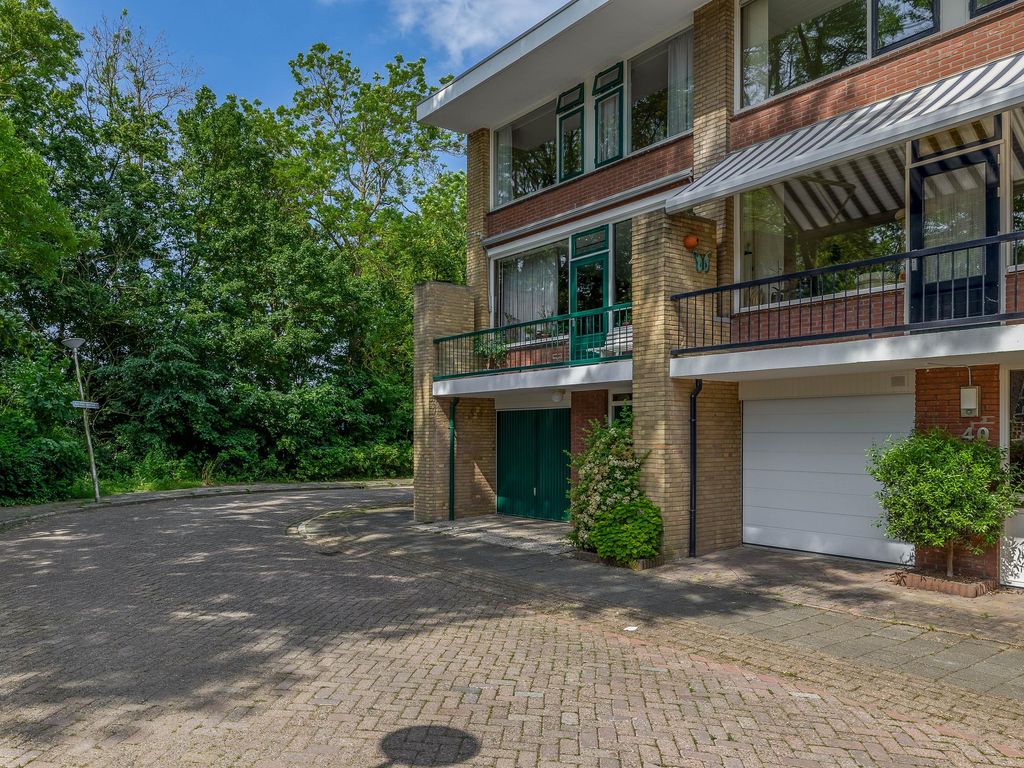 Mgr Smitstraat 42, BRIELLE