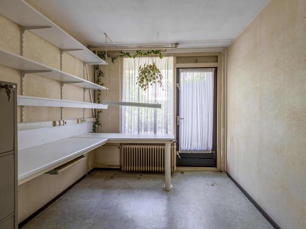 Mgr Smitstraat 42, BRIELLE
