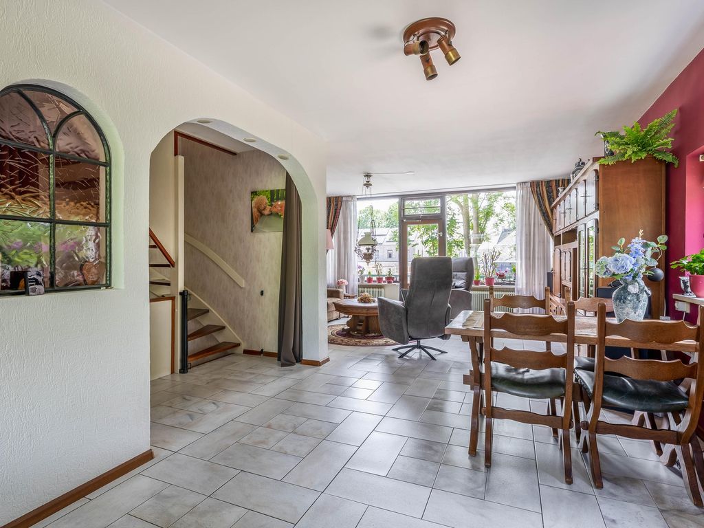 Mgr Smitstraat 42, BRIELLE