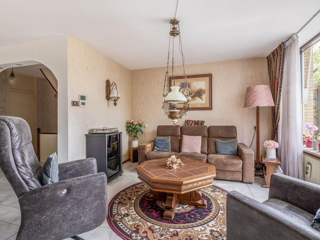 Mgr Smitstraat 42, BRIELLE