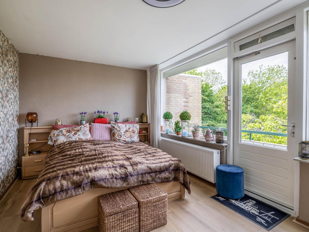 Mgr Smitstraat 42, BRIELLE