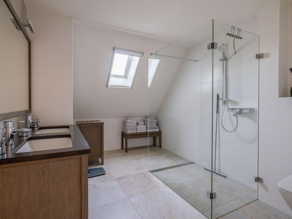 Krammer 47, BRIELLE