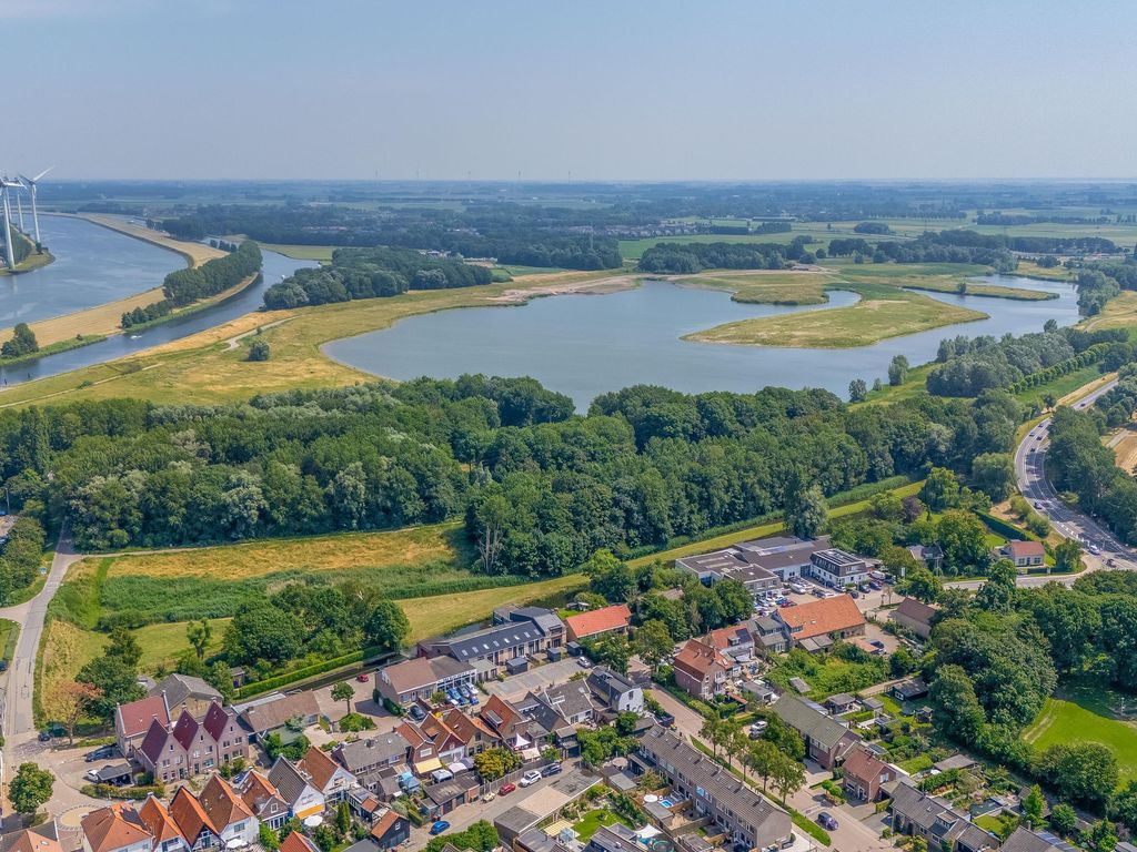 Henry Fordstraat 30, ZWARTEWAAL