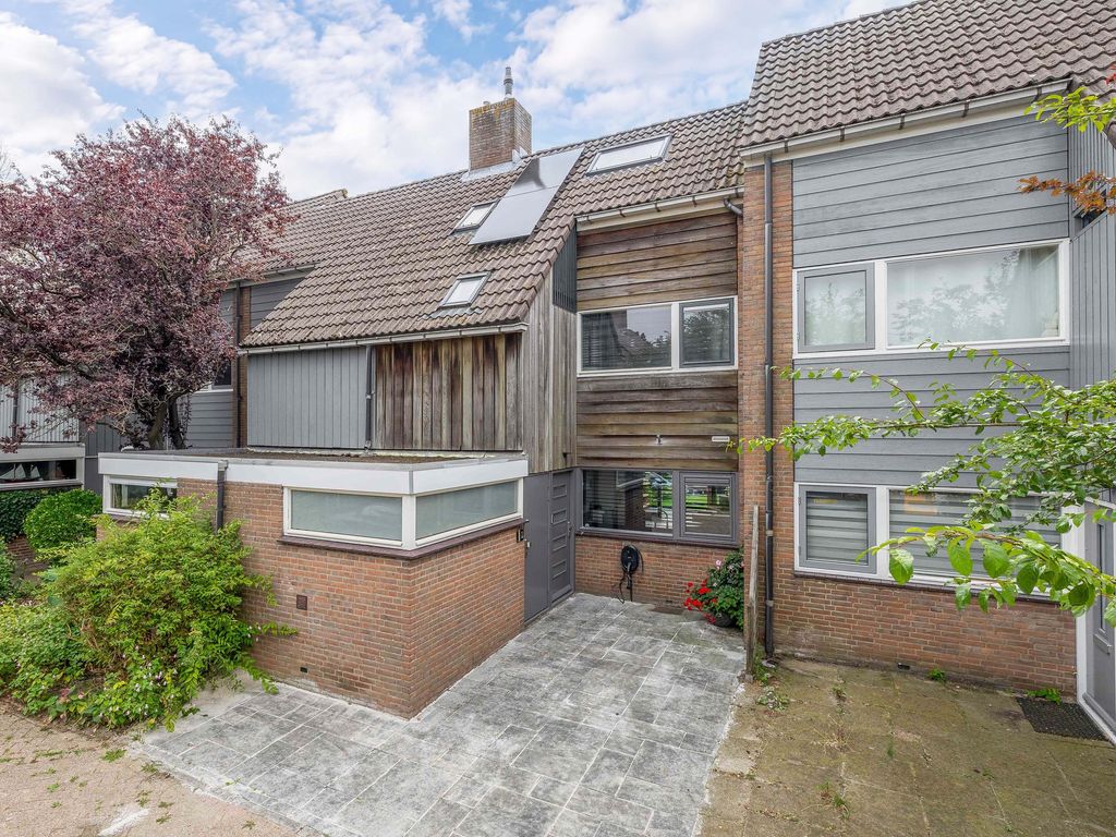 Stoep 22, BRIELLE