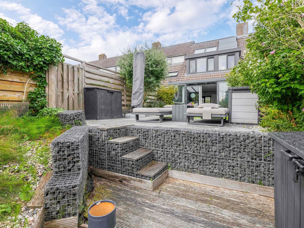 Stoep 22, BRIELLE