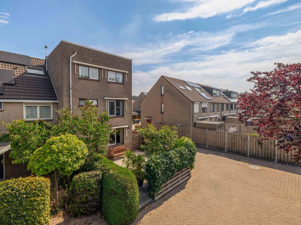Dissel 29, BRIELLE