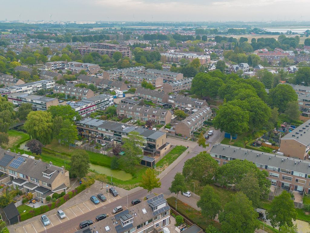 Karveel 1, BRIELLE