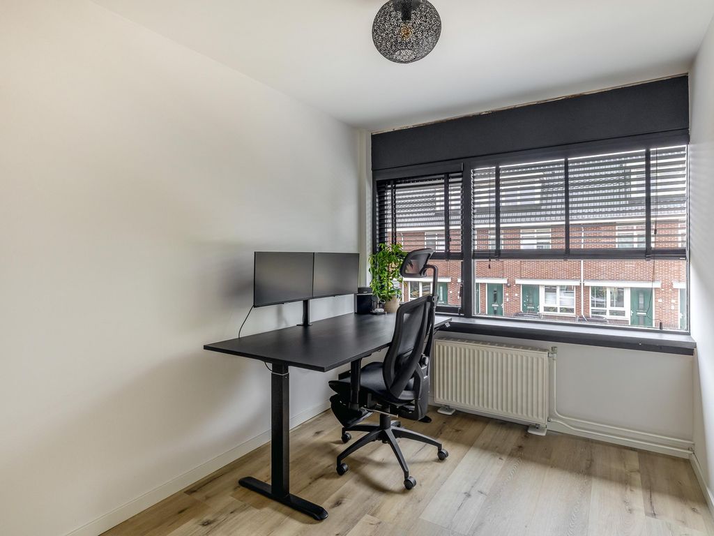 Anna-Hoevestraat 19, BRIELLE