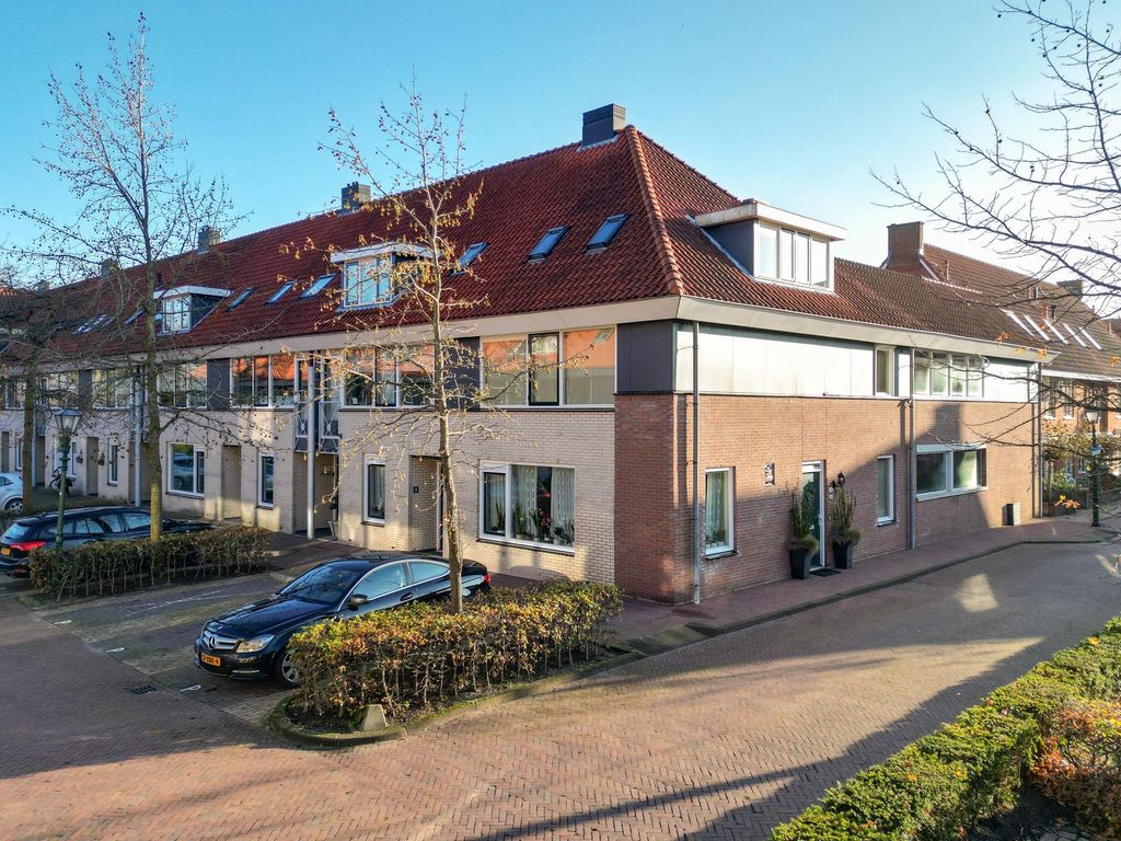 Warmoezenierstraat 1, BRIELLE