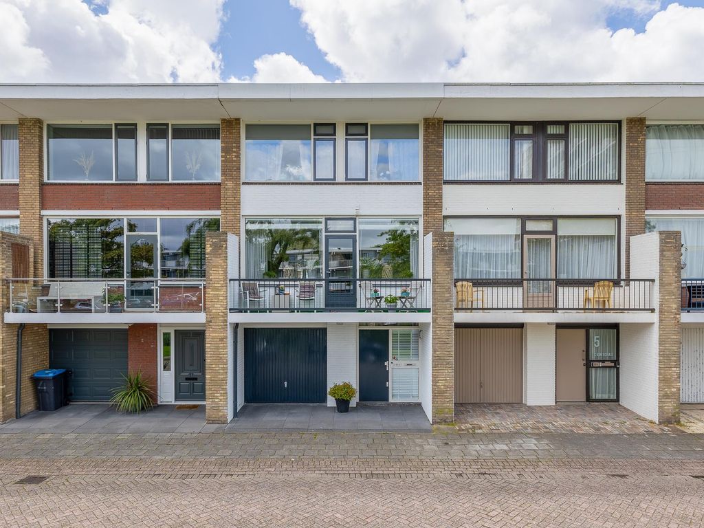 Frank van Borselenstraat 4, BRIELLE