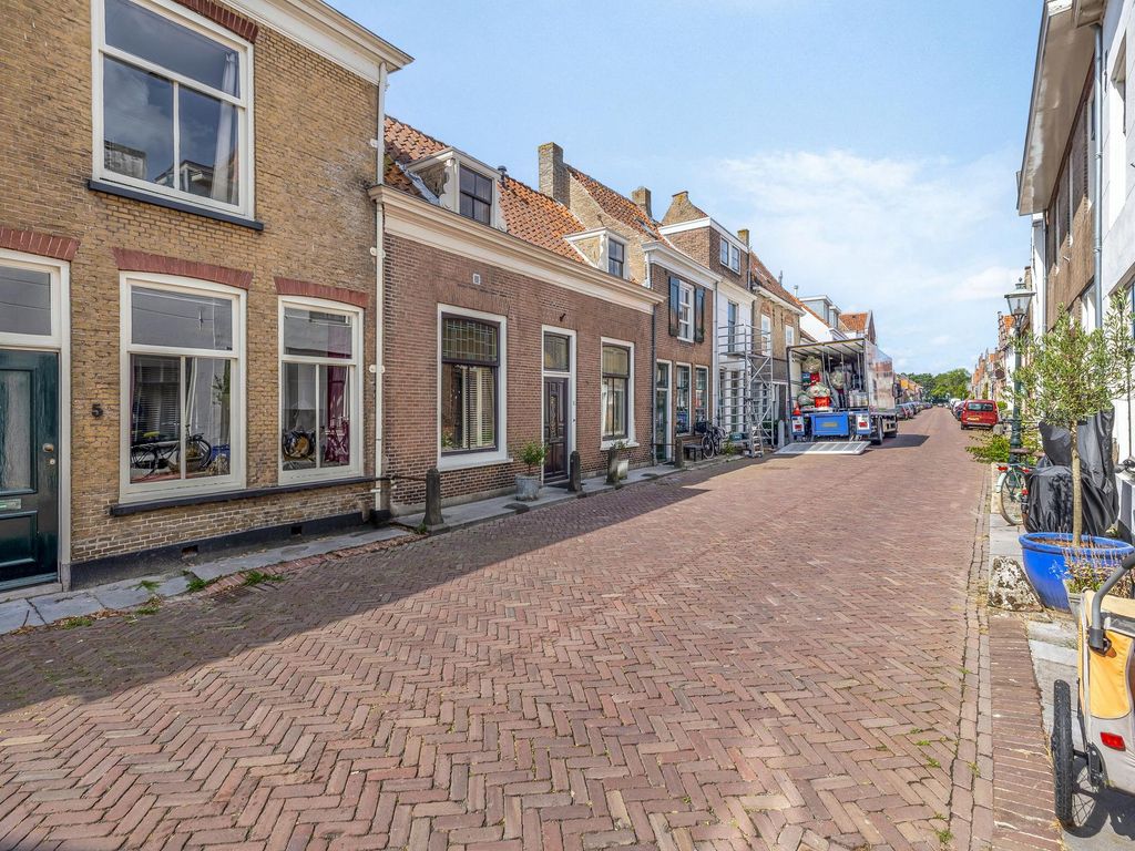 Langestraat 7, BRIELLE