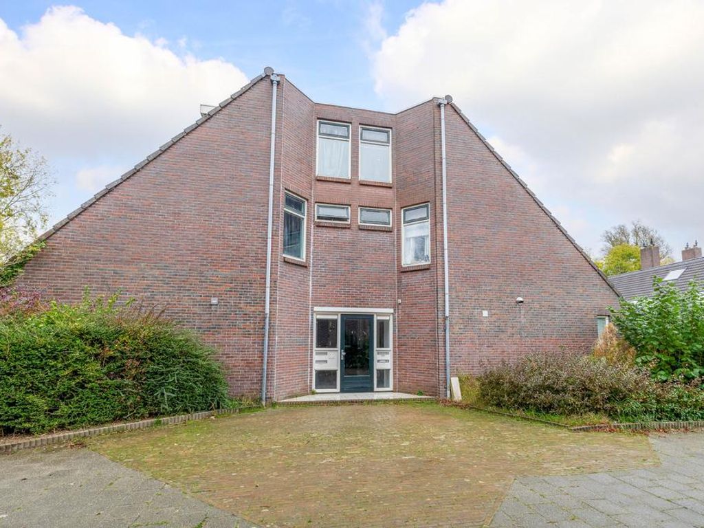 Molbord 14, HELLEVOETSLUIS