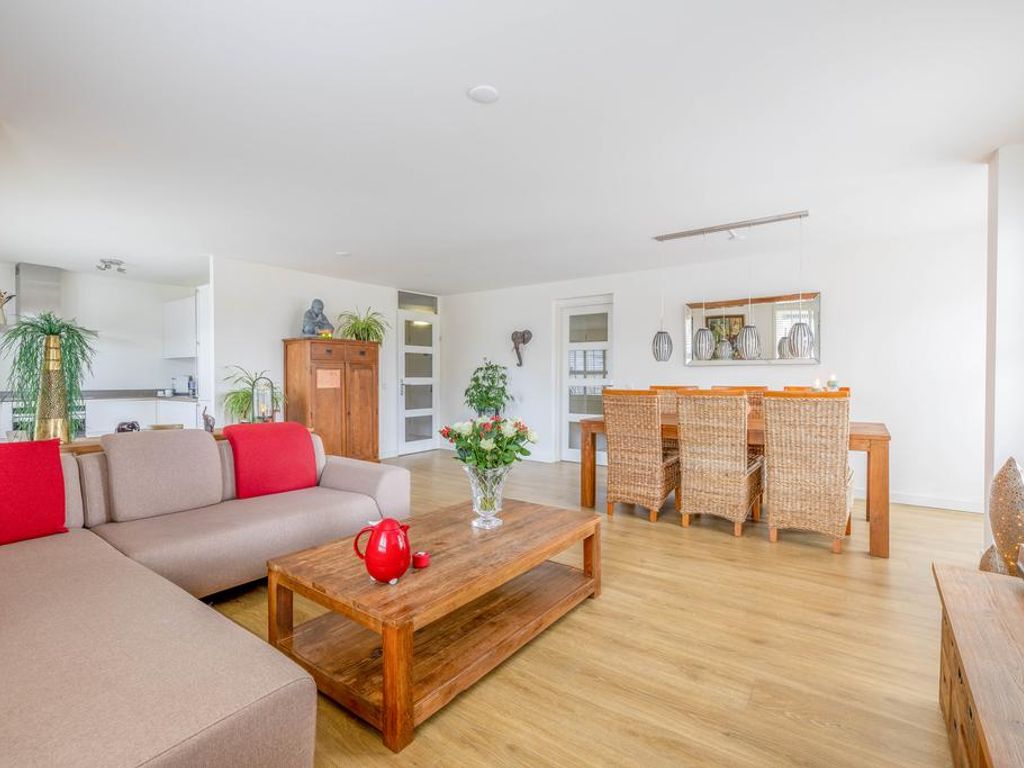 Honte 102, BRIELLE